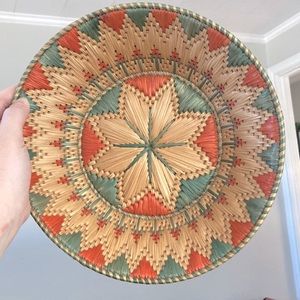 Decorative wicker basket